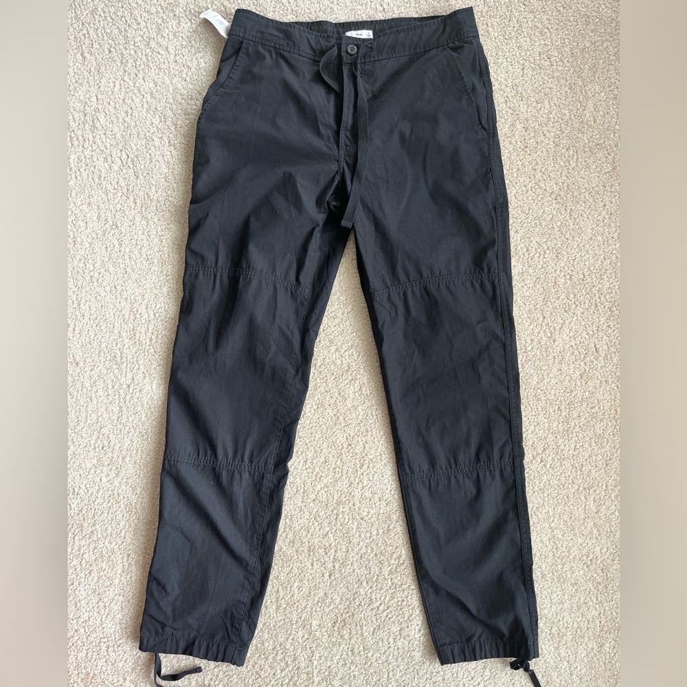 NWT- Aritzia TNA black cargo pants, size 8 (PADMA pants).